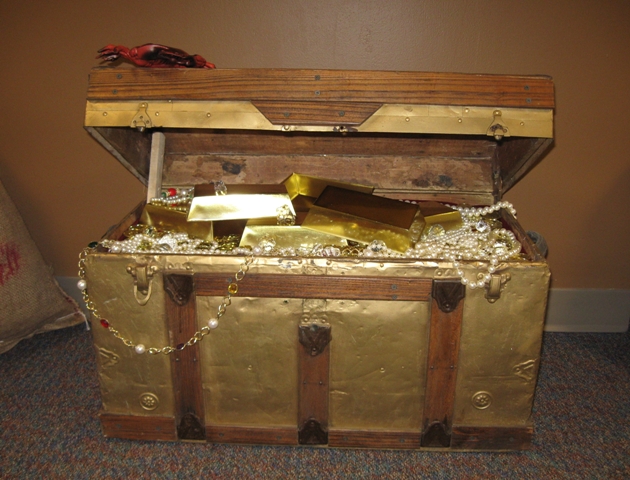 treasure chest gold bars prop prom theme
